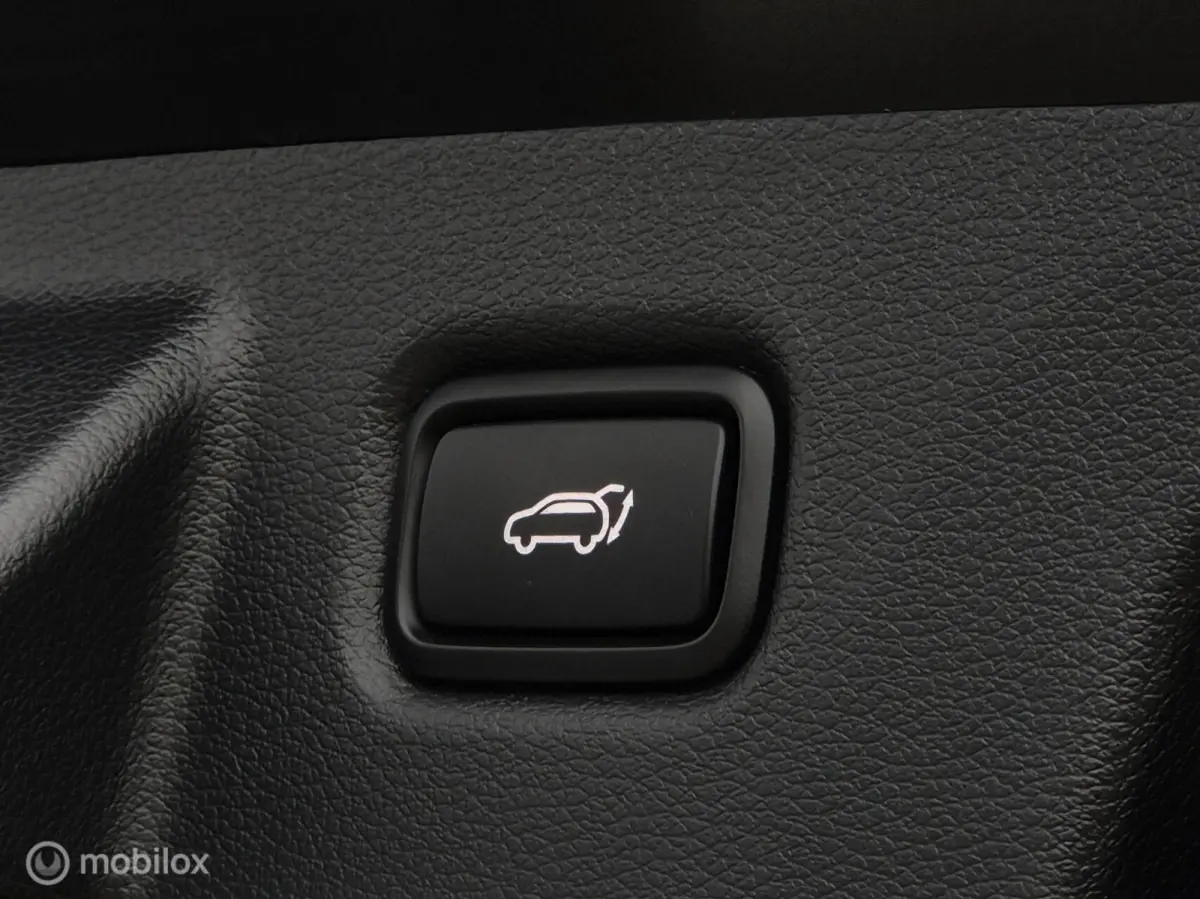 1.5 T-GDI AUTOMAAT/FULL LED/ELEK-KOFFER/CAMERA/TREKHAAK/KEYLESS/HALF LEDER/ADAPTIVE CRUISE
