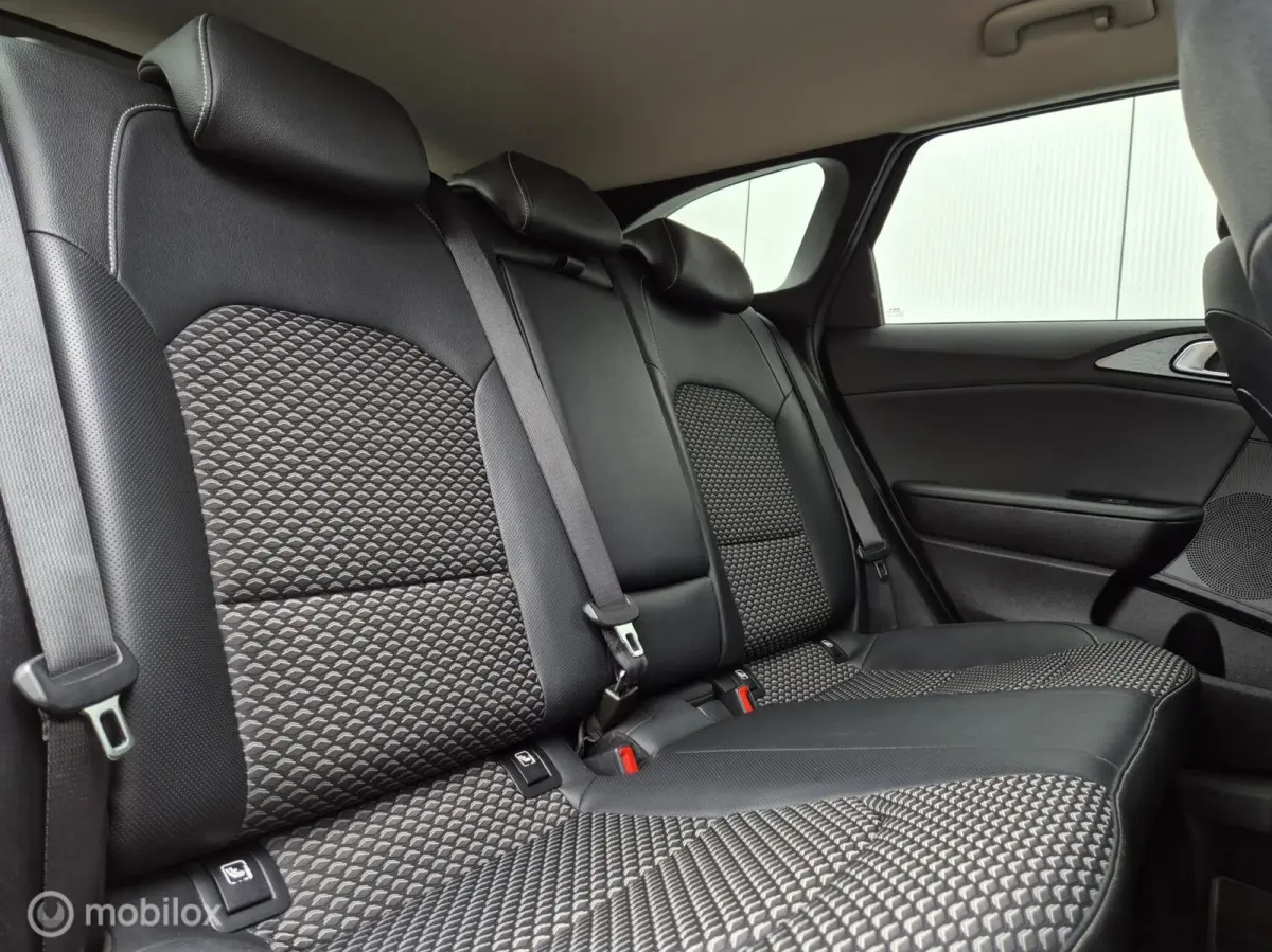 1.5 T-GDI AUTOMAAT/FULL LED/ELEK-KOFFER/CAMERA/TREKHAAK/KEYLESS/HALF LEDER/ADAPTIVE CRUISE