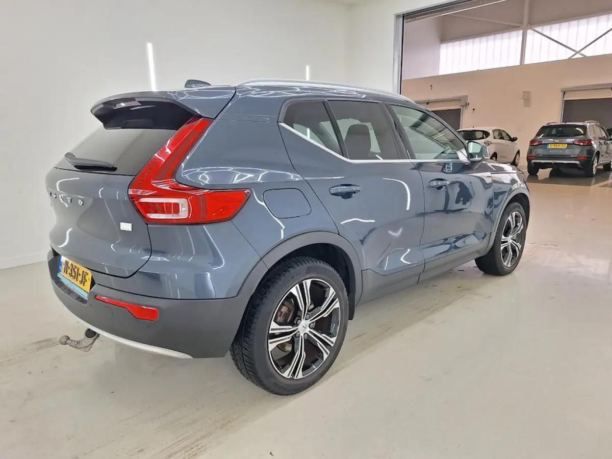 T4 Inscription | Leder | Adaptive Cruise | Verwarmbaar stuur en stoelen | Audio installatie | Cruise control adaptief | Electronic climate controle