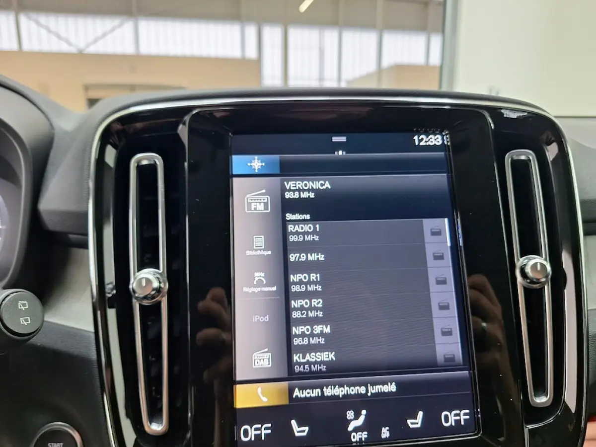 T4 Inscription | Leder | Adaptive Cruise | Verwarmbaar stuur en stoelen | Audio installatie | Cruise control adaptief | Electronic climate controle