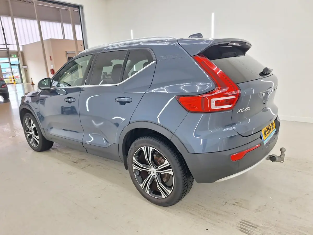 T4 Inscription | Leder | Adaptive Cruise | Verwarmbaar stuur en stoelen | Audio installatie | Cruise control adaptief | Electronic climate controle