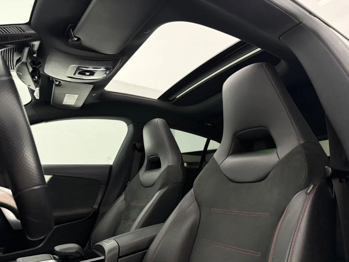 200 AMG | Pano | Burmester | Camera | Sfeer | Virtual | Carplay | Memory | Trekhaak | NAP
