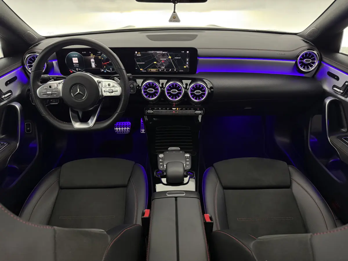 200 AMG | Pano | Burmester | Camera | Sfeer | Virtual | Carplay | Memory | Trekhaak | NAP