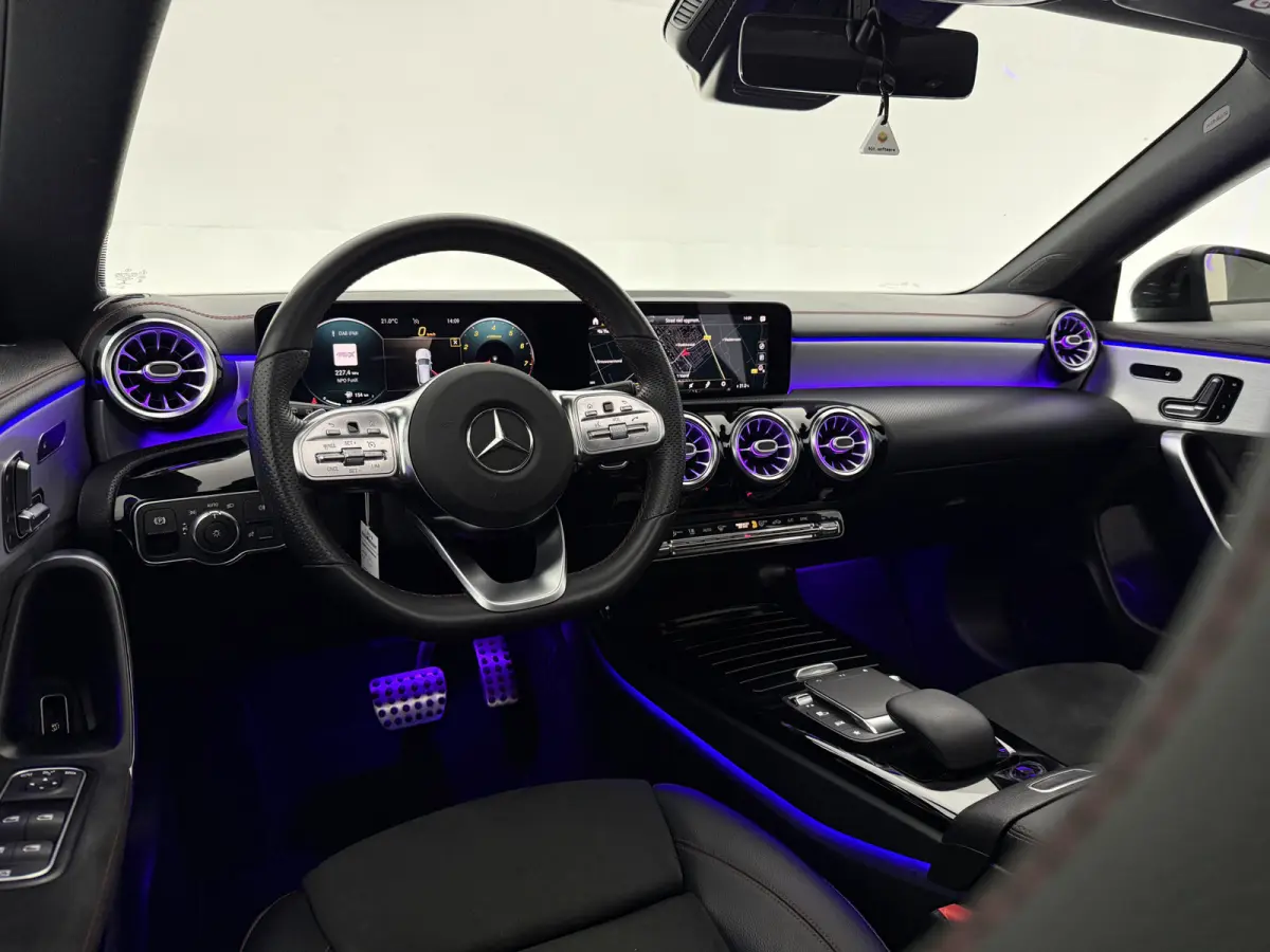 200 AMG | Pano | Burmester | Camera | Sfeer | Virtual | Carplay | Memory | Trekhaak | NAP