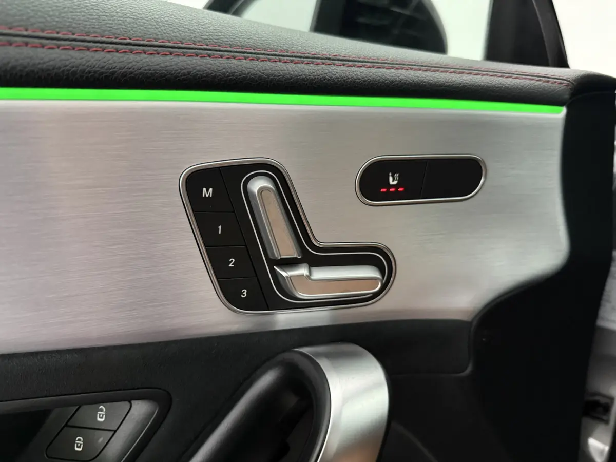 200 AMG | Pano | Burmester | Camera | Sfeer | Virtual | Carplay | Memory | Trekhaak | NAP
