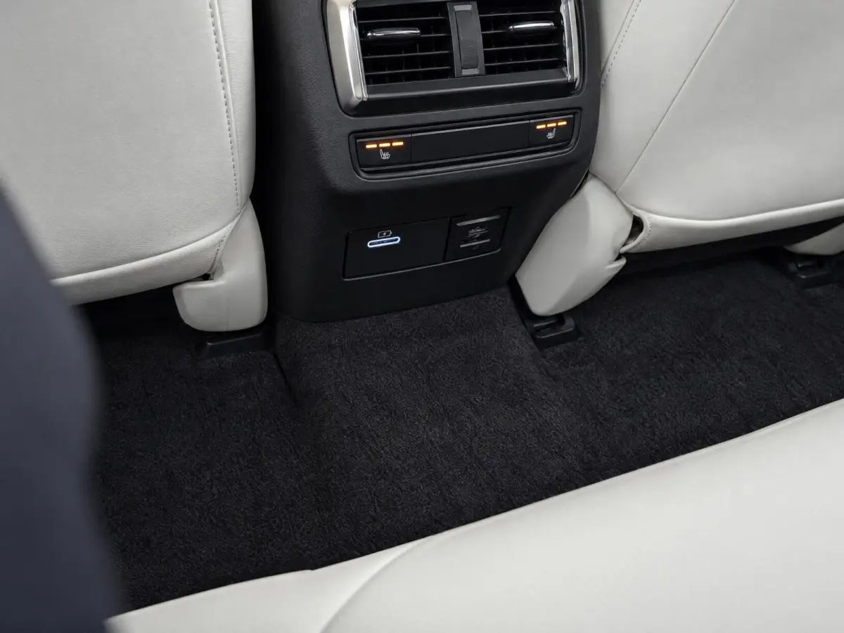 2.5 e-SkyActiv PHEV Takumi |Pano |Stoelverkoeling |Memory |360° |Meridian |ACC