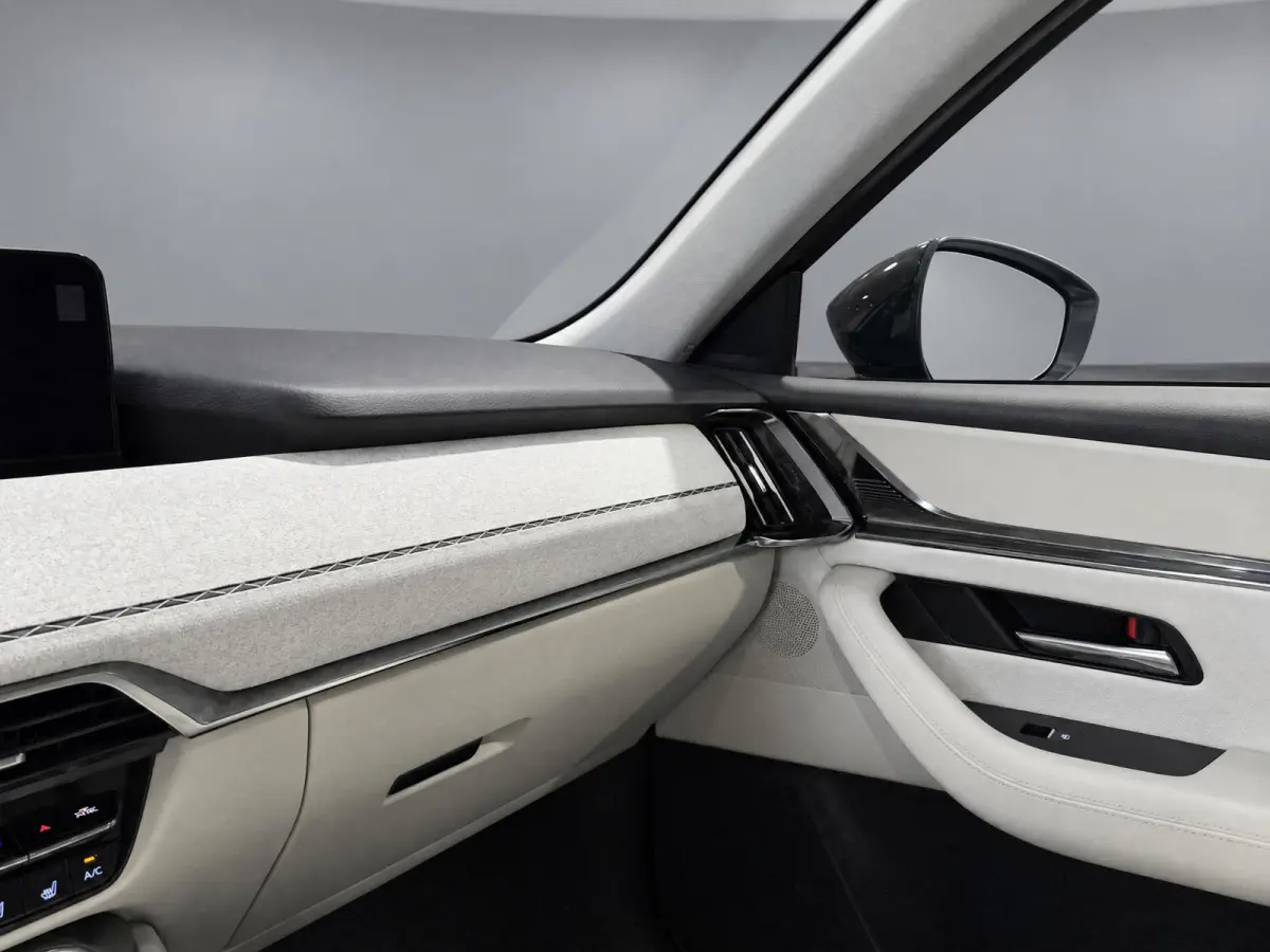2.5 e-SkyActiv PHEV Takumi |Pano |Stoelverkoeling |Memory |360° |Meridian |ACC