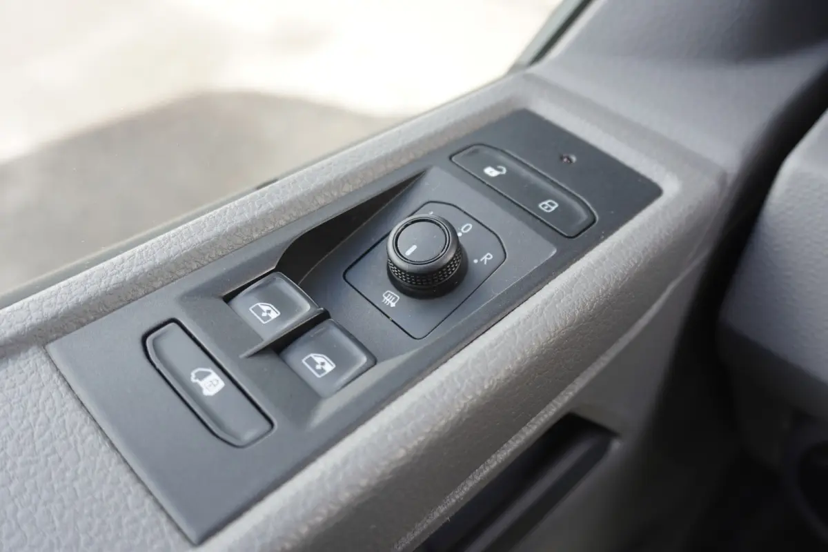 L2H1 110pk L2H1 Camera Apple Carplay Airco Cruise control 3-zits