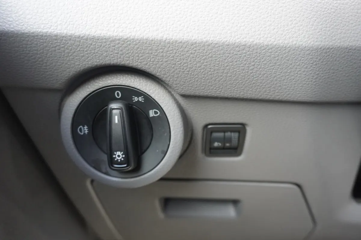 L2H1 110pk L2H1 Camera Apple Carplay Airco Cruise control 3-zits