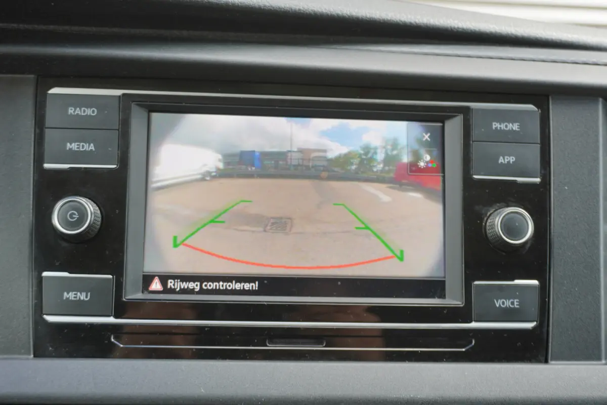 L2H1 110pk L2H1 Camera Apple Carplay Airco Cruise control 3-zits