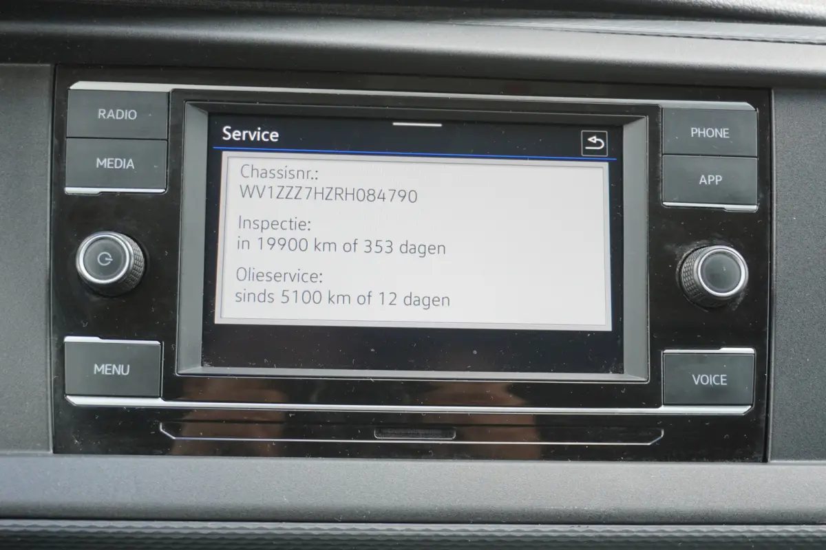 L2H1 110pk L2H1 Camera Apple Carplay Airco Cruise control 3-zits