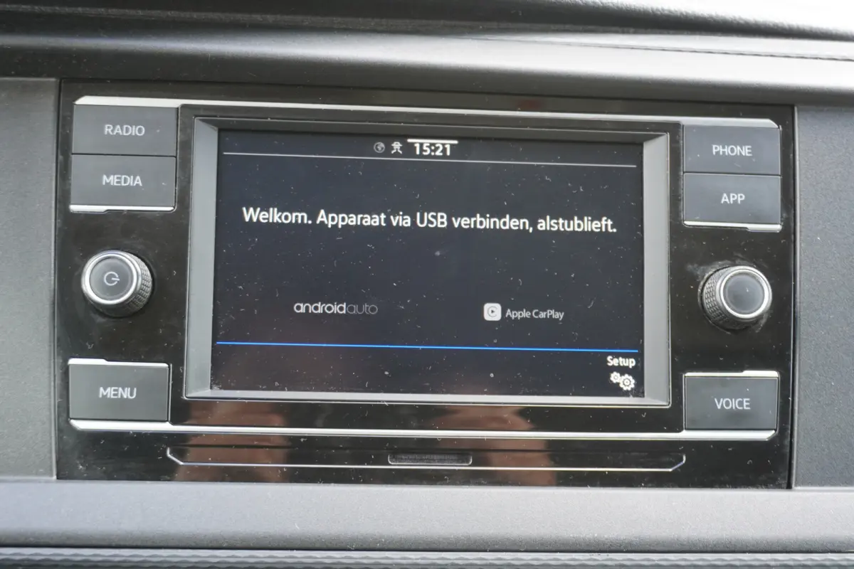 L2H1 110pk L2H1 Camera Apple Carplay Airco Cruise control 3-zits