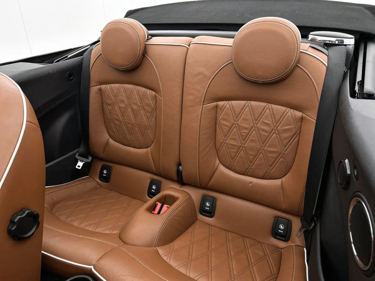 1.5 Chili | AUTOMAAT | HARMAN KARDON | LEDER | PARKEERSENSOREN | STOELVERWARMING | LED VERLICHTING | CRUISE CONTROL | BLUETOOTH | AIRCO | LICHTMETALEN VELGEN | CLIMATE CONTROL |