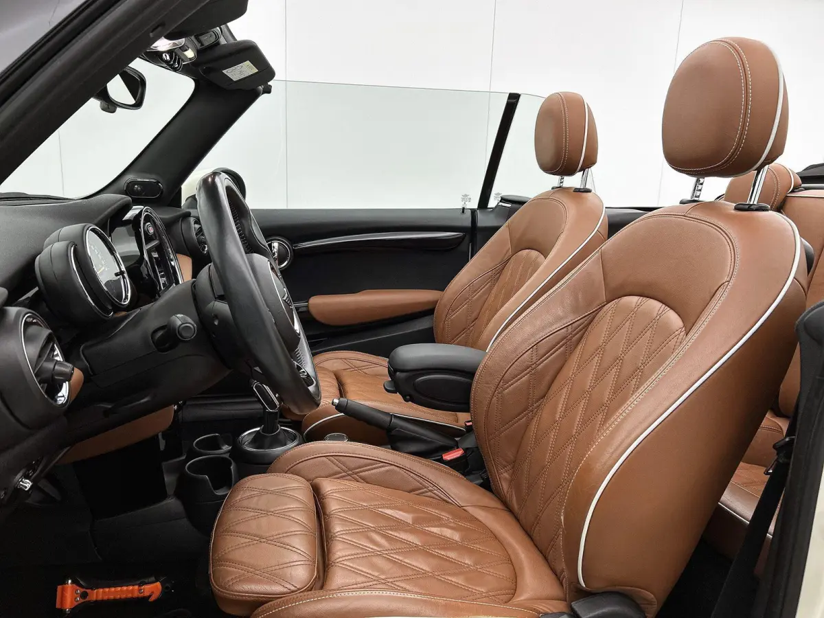 1.5 Chili | AUTOMAAT | HARMAN KARDON | LEDER | PARKEERSENSOREN | STOELVERWARMING | LED VERLICHTING | CRUISE CONTROL | BLUETOOTH | AIRCO | LICHTMETALEN VELGEN | CLIMATE CONTROL |