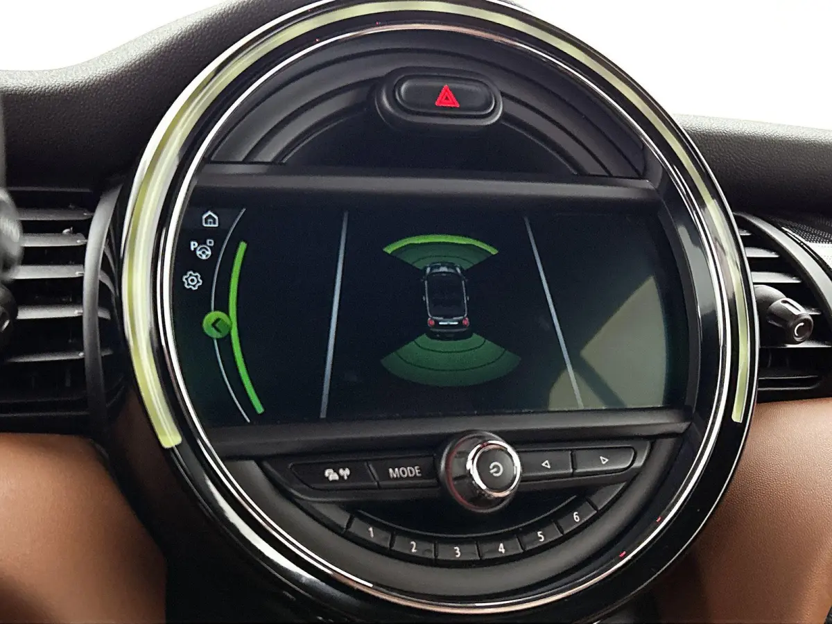 1.5 Chili | AUTOMAAT | HARMAN KARDON | LEDER | PARKEERSENSOREN | STOELVERWARMING | LED VERLICHTING | CRUISE CONTROL | BLUETOOTH | AIRCO | LICHTMETALEN VELGEN | CLIMATE CONTROL |