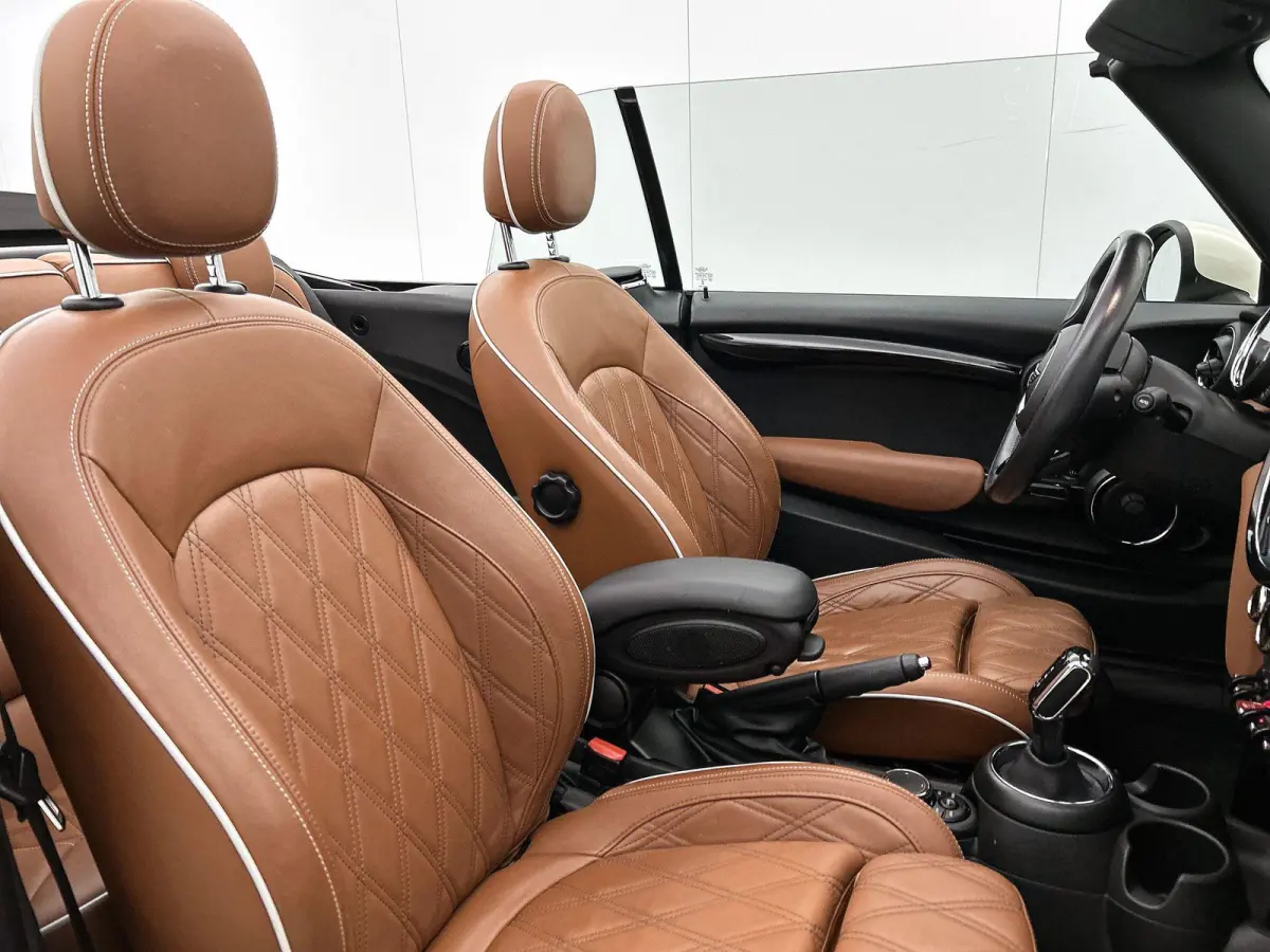 1.5 Chili | AUTOMAAT | HARMAN KARDON | LEDER | PARKEERSENSOREN | STOELVERWARMING | LED VERLICHTING | CRUISE CONTROL | BLUETOOTH | AIRCO | LICHTMETALEN VELGEN | CLIMATE CONTROL |