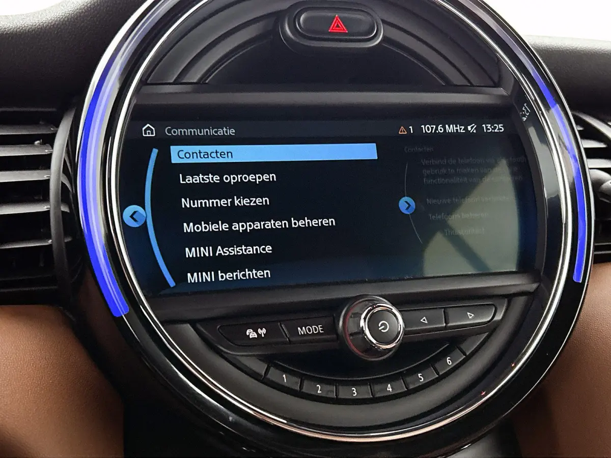 1.5 Chili | AUTOMAAT | HARMAN KARDON | LEDER | PARKEERSENSOREN | STOELVERWARMING | LED VERLICHTING | CRUISE CONTROL | BLUETOOTH | AIRCO | LICHTMETALEN VELGEN | CLIMATE CONTROL |