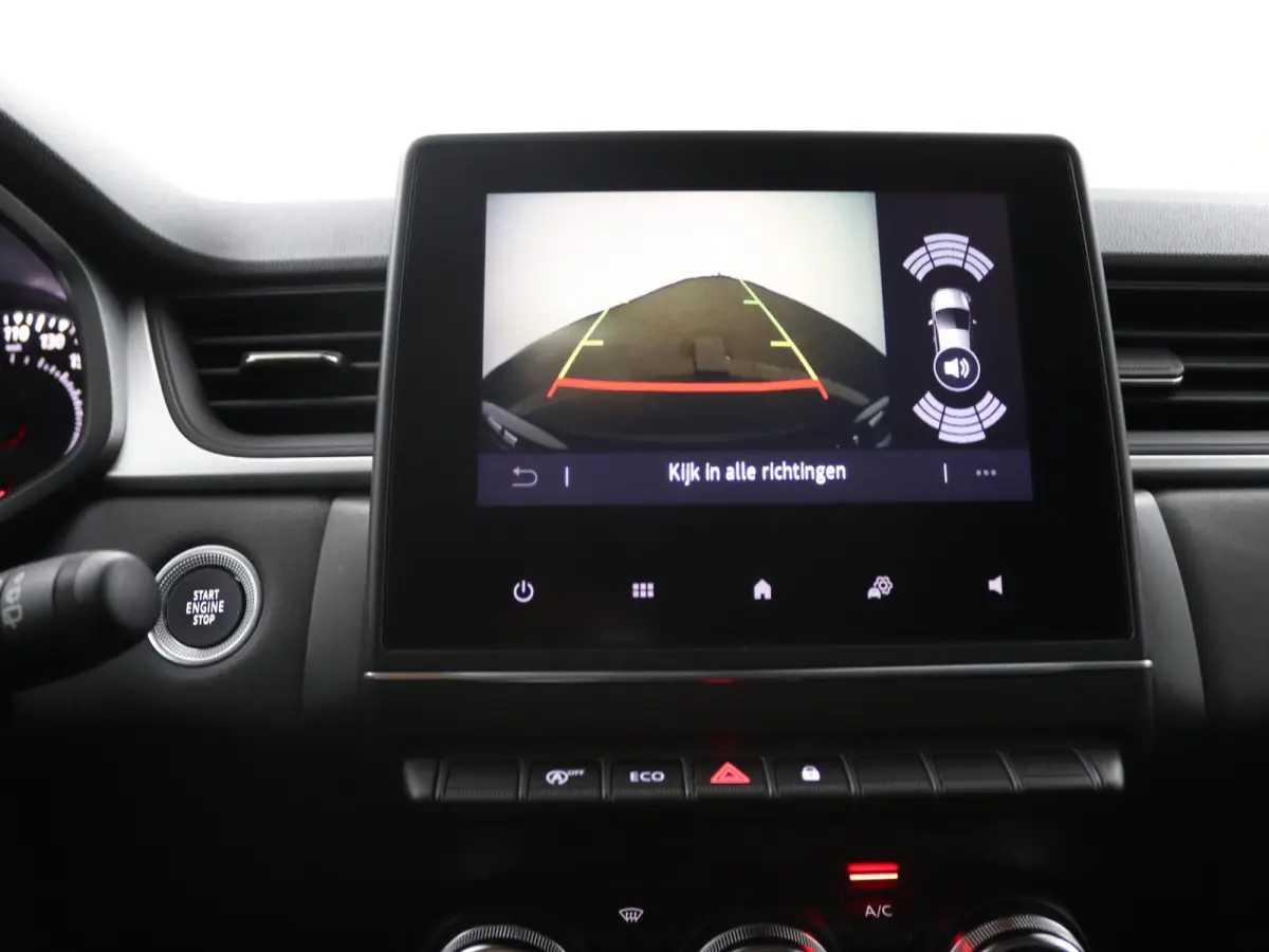 evolution TCe 90 | Parkeercamera | Navigatie | Climate Control |