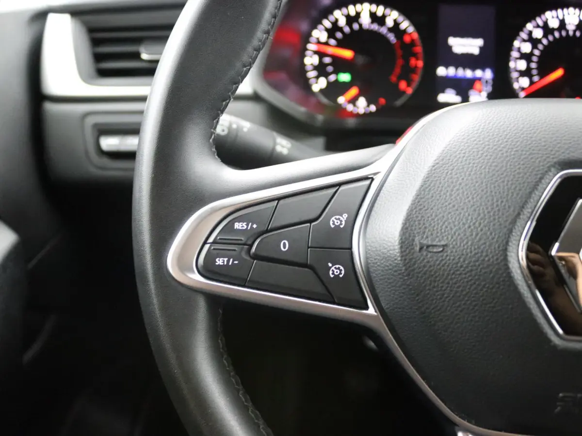 evolution TCe 90 | Parkeercamera | Navigatie | Climate Control |