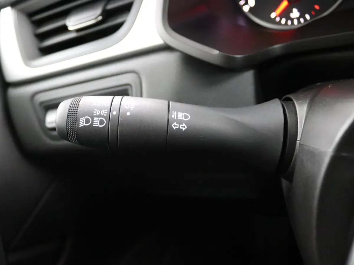 evolution TCe 90 | Parkeercamera | Navigatie | Climate Control |