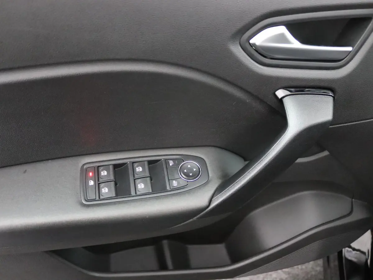 evolution TCe 90 | Parkeercamera | Navigatie | Climate Control |