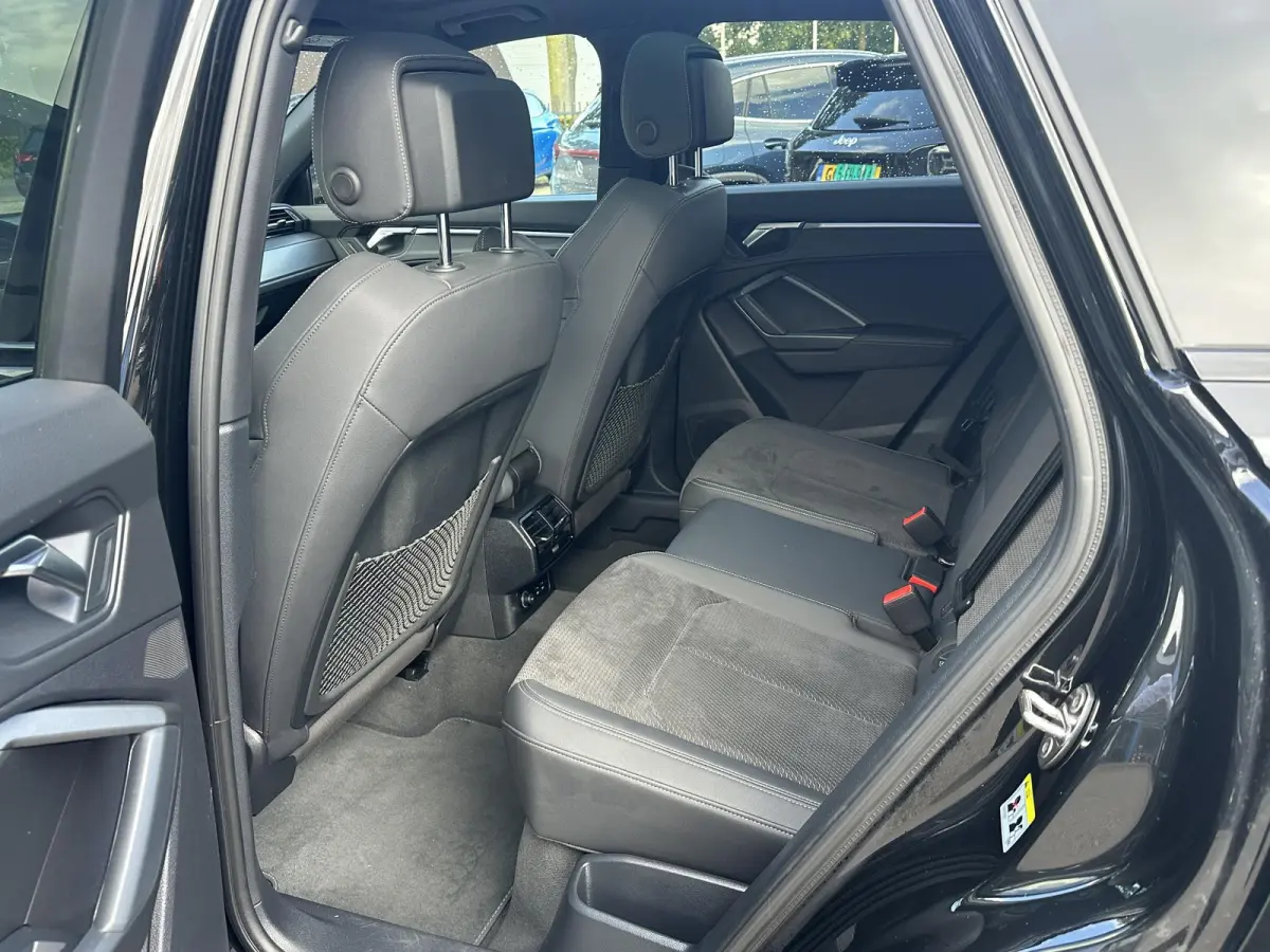 45 TFSI e S edition 3X S LINE VAN: 39.900,- VOOR: 36.877,- UW HERFST VOORDEEL: 3.023,- | BLACK OPTIC| RIJKLAARPRIJS INCL. 12MND BOVAG | ELECTR STOELEN | PANORAMADAK | ADAPTIVE CRUISE | DODE 