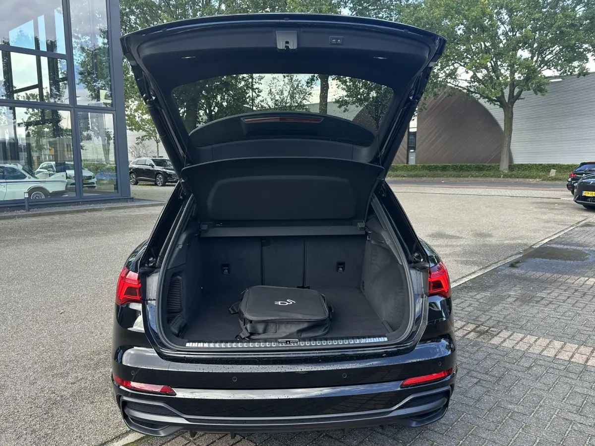 45 TFSI e S edition 3X S LINE VAN: 39.900,- VOOR: 36.877,- UW HERFST VOORDEEL: 3.023,- | BLACK OPTIC| RIJKLAARPRIJS INCL. 12MND BOVAG | ELECTR STOELEN | PANORAMADAK | ADAPTIVE CRUISE | DODE 
