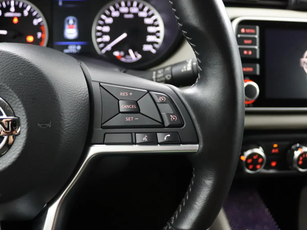1.0 IG-T N-Connecta | Navigatie | Parkeercamera | Keyless Entry |