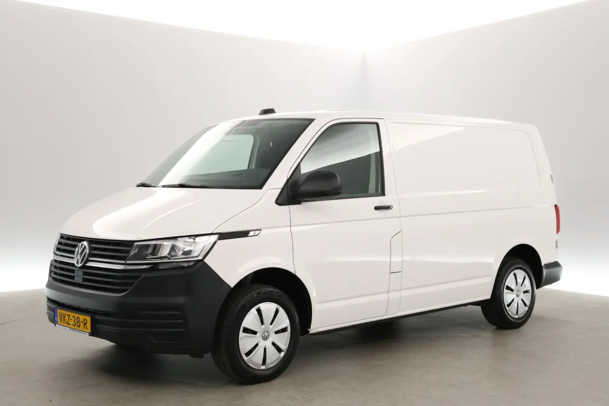 2.0 TDI L1H1 140PK | Airco | Cruise | 3 Zits | Carplay | Trekhaak | Parkeersens.