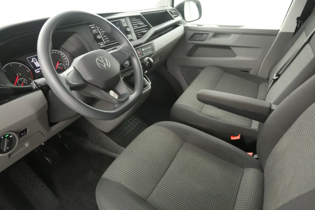 2.0 TDI L1H1 140PK | Airco | Cruise | 3 Zits | Carplay | Trekhaak | Parkeersens.
