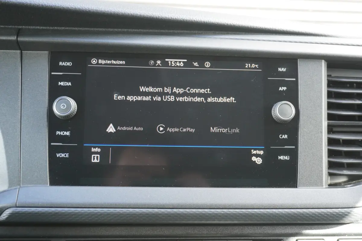 199pk Automat L1H1 LED Navigatie Camera parkeersensoren Apple Carplay Trekhaak