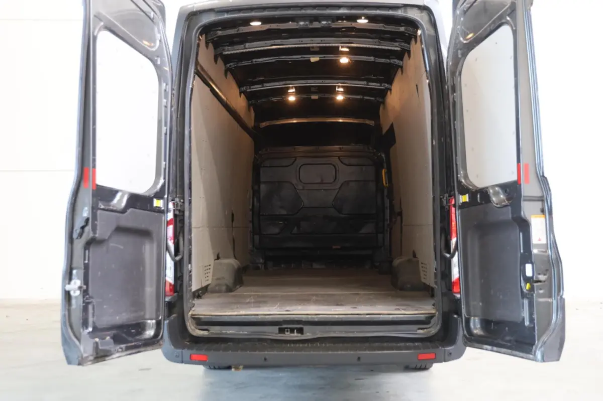 350 2.0 TDCI L4/H3 170PK GRIJS Limited RWD CAMERA PDC AIRCO CRUISE CONTROL TOPSTAAT LEASE V/A €142,- p.m. INRUIL MOG