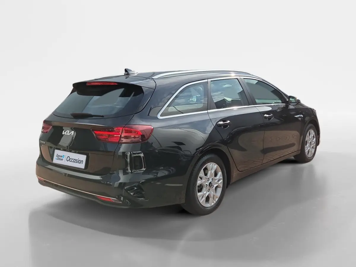 1.0 T-GDi DynamicLine | All-season banden | BTW-auto | Achteruitrijcamera | Parkeersensoren voor- en achter | Navi | Apple/Android Carplay | Cruise & Climate control | NAP