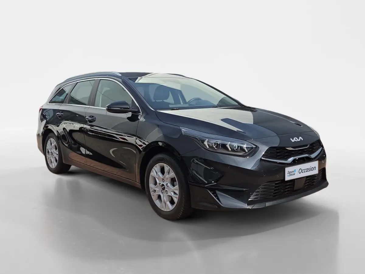 1.0 T-GDi DynamicLine | All-season banden | BTW-auto | Achteruitrijcamera | Parkeersensoren voor- en achter | Navi | Apple/Android Carplay | Cruise & Climate control | NAP