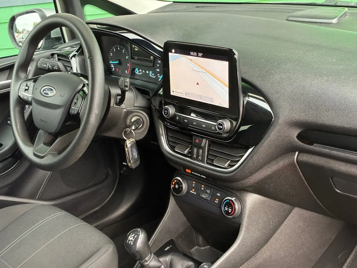 1.1 Trend|Navigatie|Airco|CruiseControl|CarPlay|Lane Assist|Nieuwe APK|NAP|Elektr.ramen|