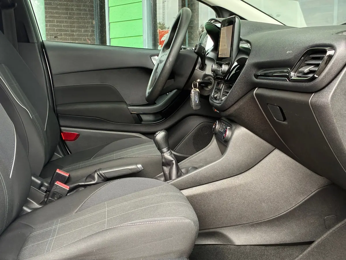 1.1 Trend|Navigatie|Airco|CruiseControl|CarPlay|Lane Assist|Nieuwe APK|NAP|Elektr.ramen|