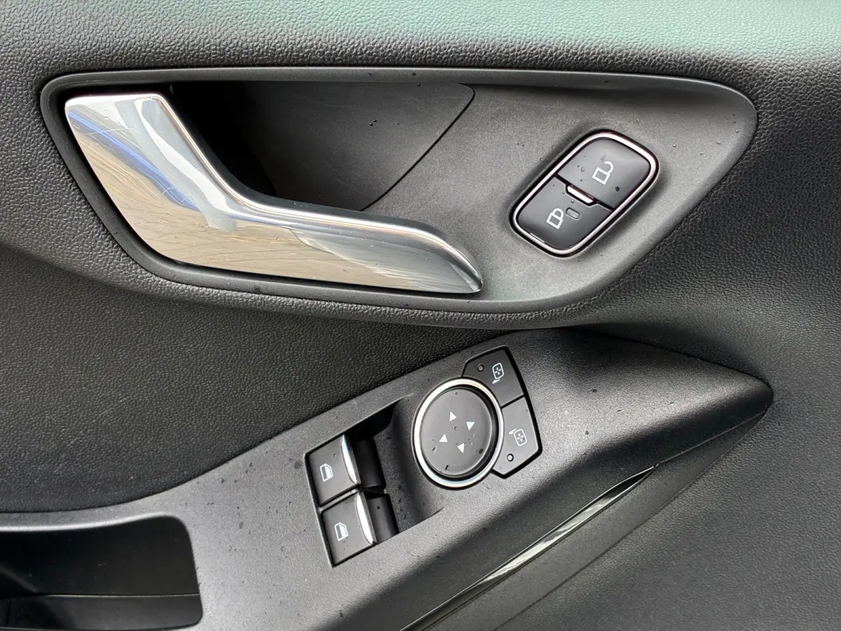 1.1 Trend|Navigatie|Airco|CruiseControl|CarPlay|Lane Assist|Nieuwe APK|NAP|Elektr.ramen|