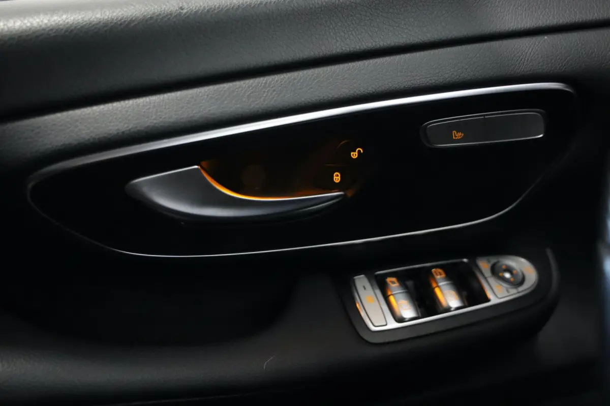 V250d AUT 12/2018 LANG LEDER FULL LED LANE ASSIST EXPORTPRIJS
