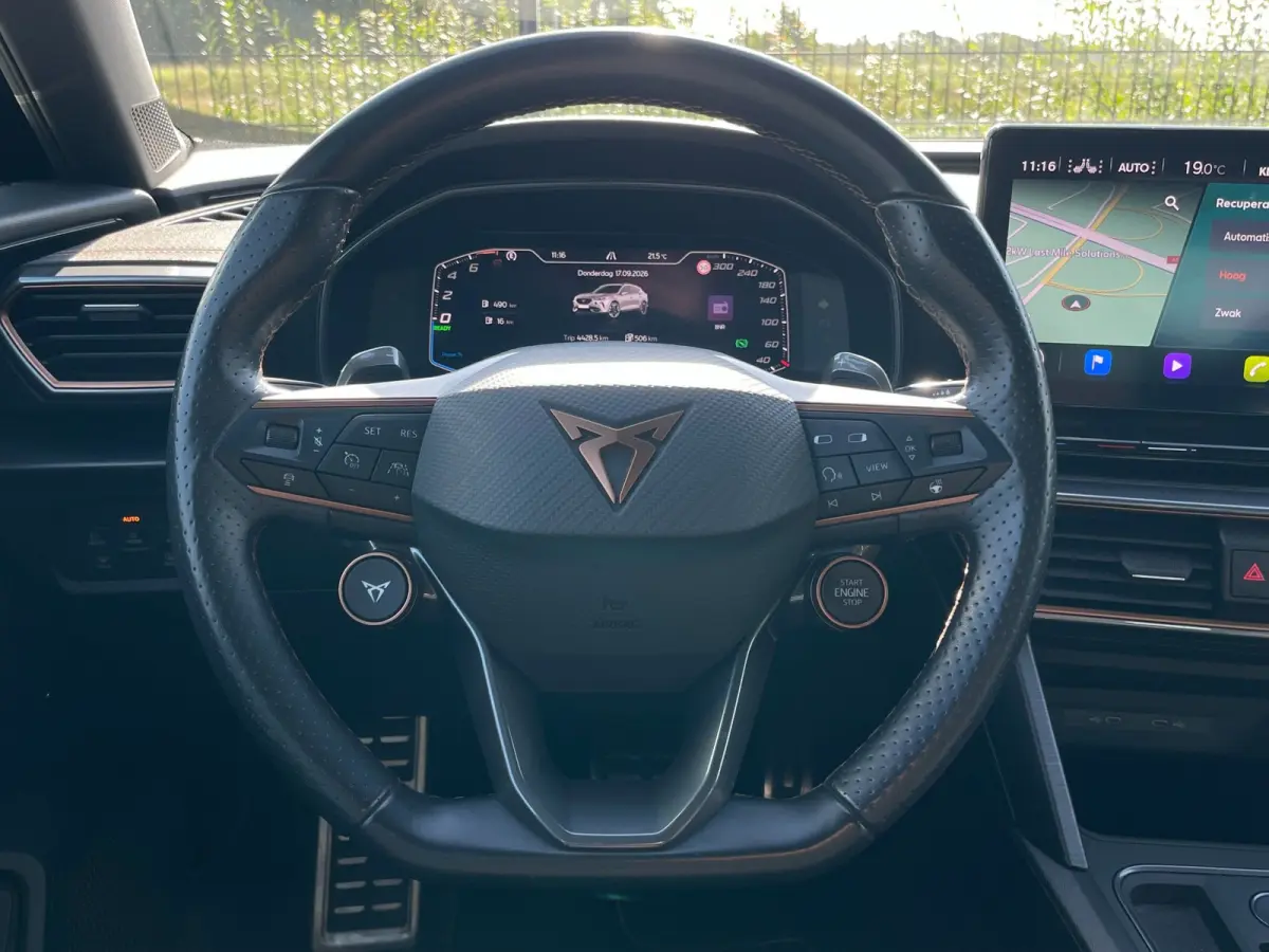 1.4 e-Hybrid VZ Performance | Carplay | Camera | PDC | NAVI |