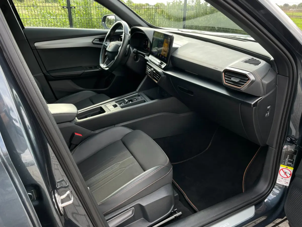 1.4 e-Hybrid VZ Performance | Carplay | Camera | PDC | NAVI |