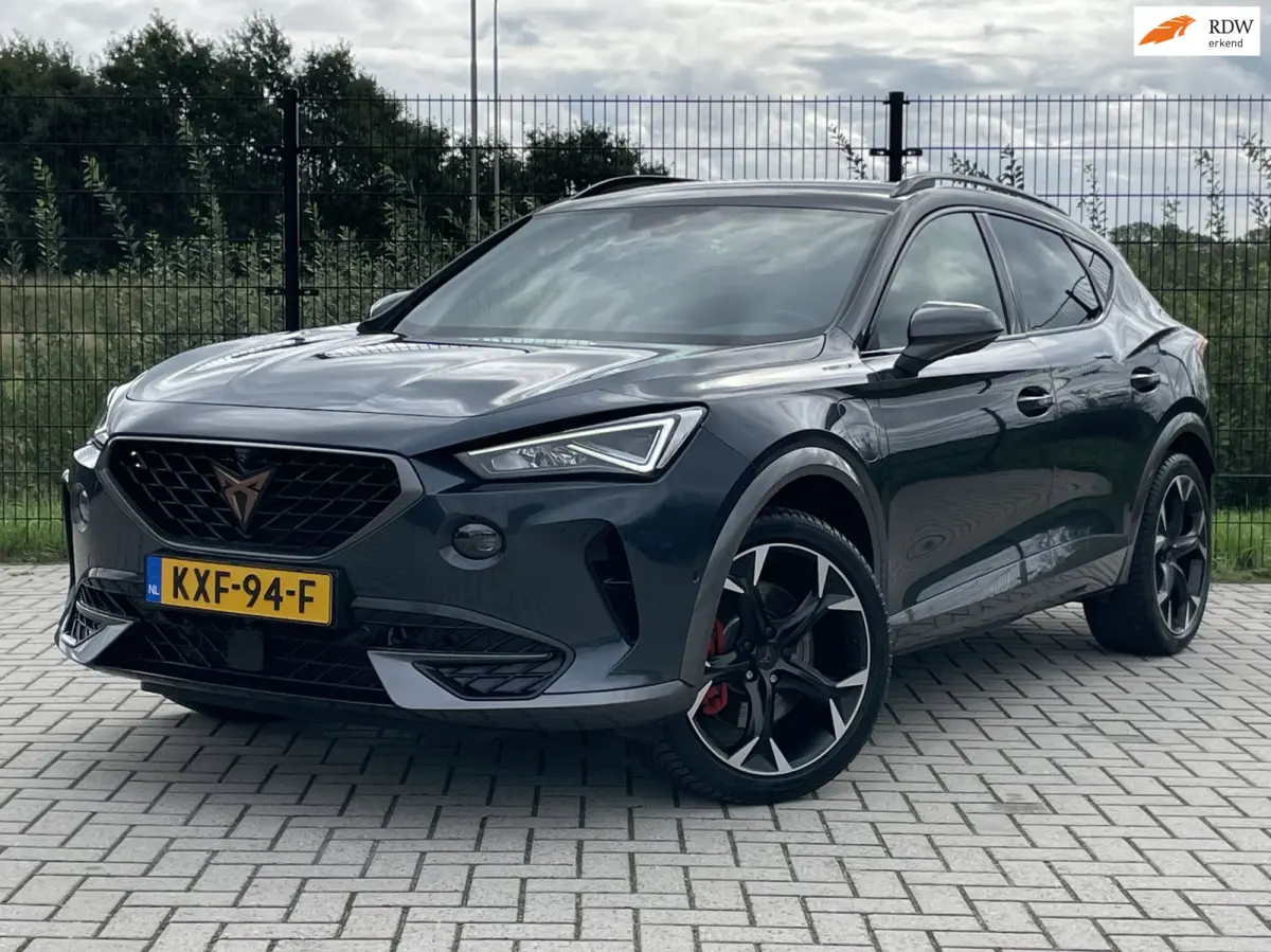 1.4 e-Hybrid VZ Performance | Carplay | Camera | PDC | NAVI |