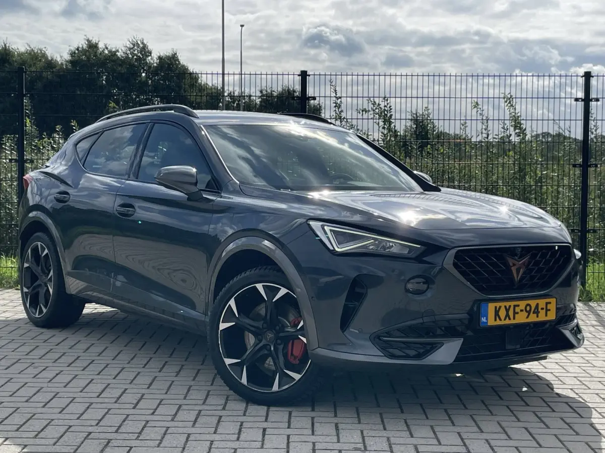 1.4 e-Hybrid VZ Performance | Carplay | Camera | PDC | NAVI |