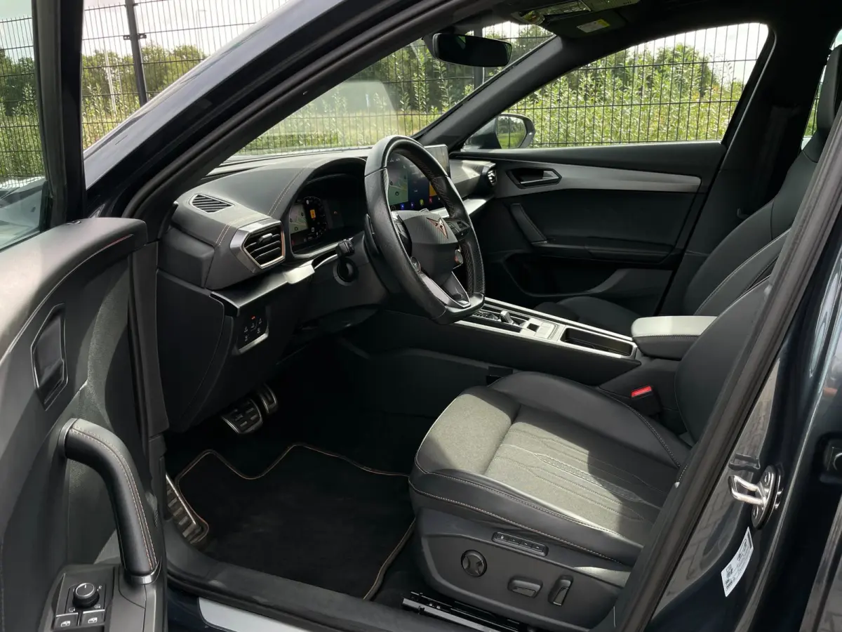 1.4 e-Hybrid VZ Performance | Carplay | Camera | PDC | NAVI |