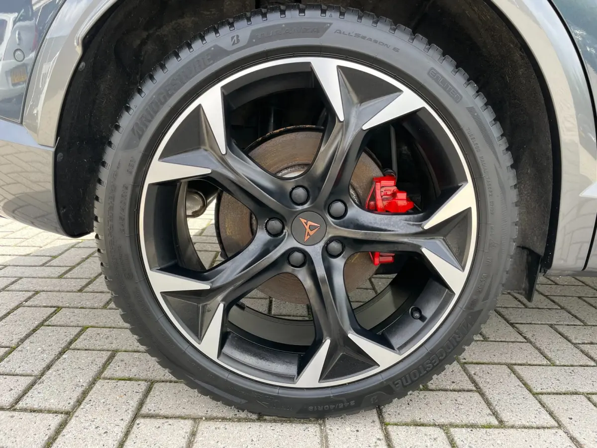 1.4 e-Hybrid VZ Performance | Carplay | Camera | PDC | NAVI |