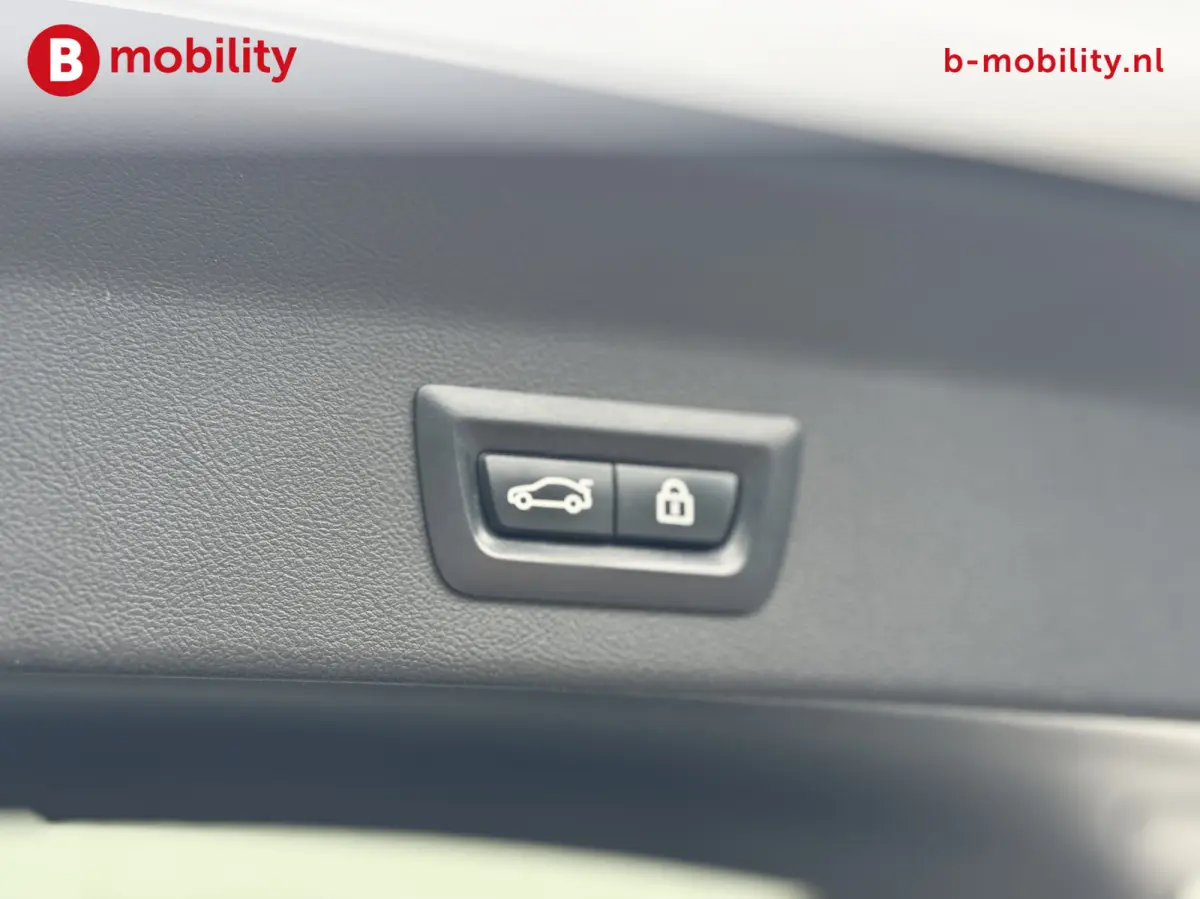 xDrive30i High Executive M-Sport Trekhaak 2400kg | Adaptive Cruise Control | Panoramadak | Head-Up | LED | Harman/kardon