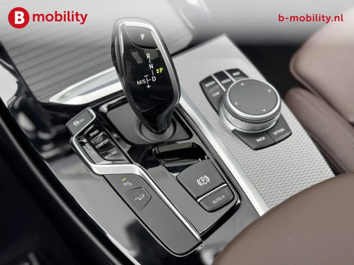 xDrive30i High Executive M-Sport Trekhaak 2400kg | Adaptive Cruise Control | Panoramadak | Head-Up | LED | Harman/kardon