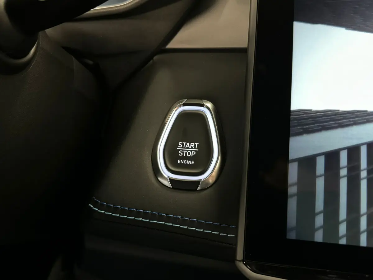 1.5 | 360 Camera | Panoramadak | Adapt. Cruise | Apple Carplay\Android Auto |