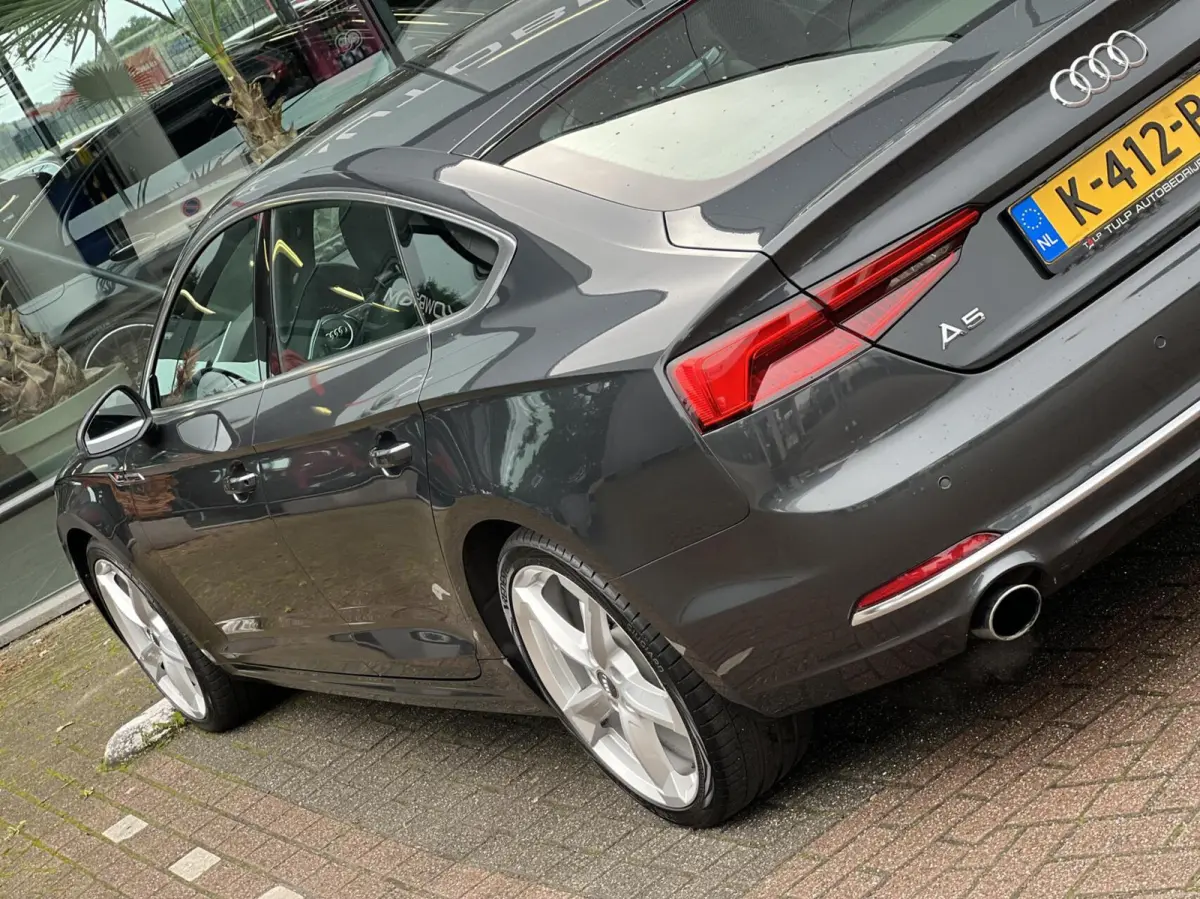 2.0 TFSI Launch Edition S-Line 19"LMV LED