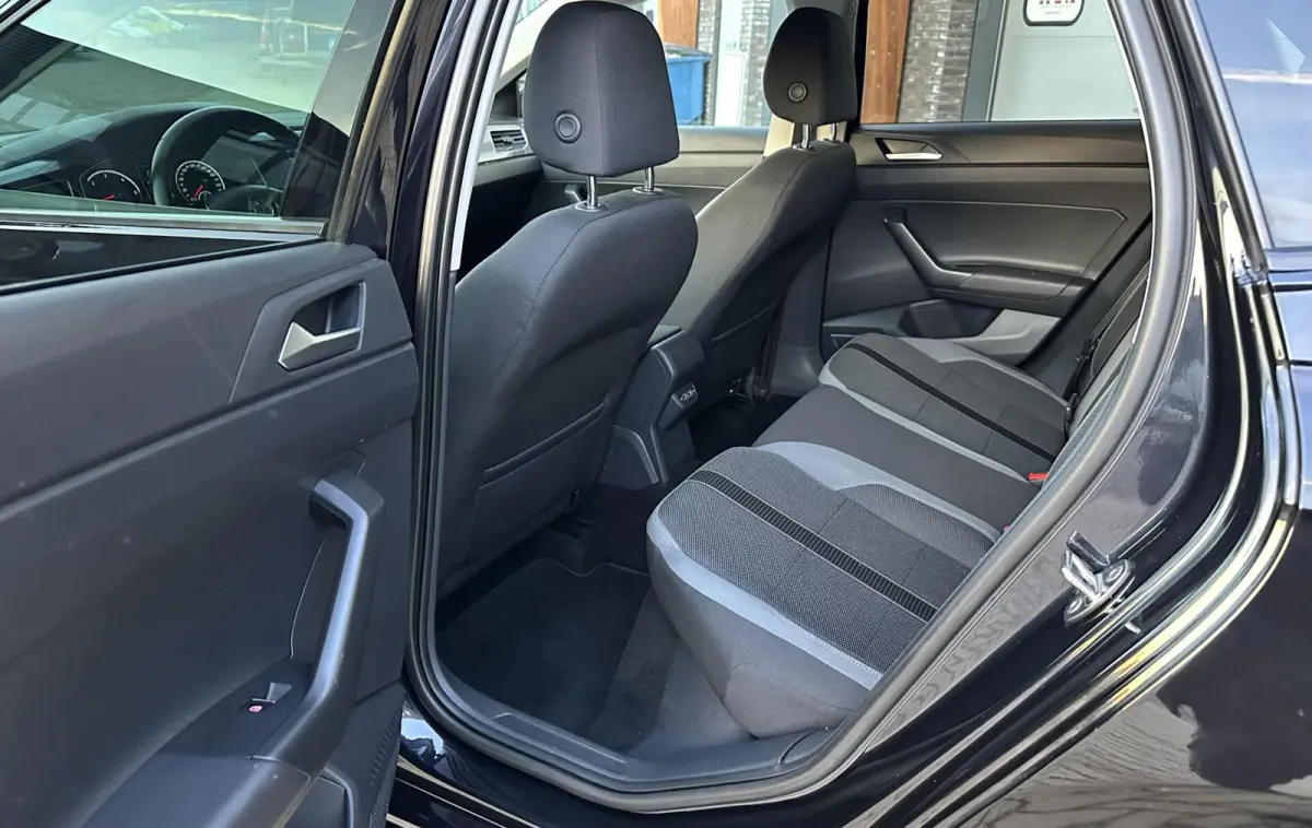 1.6 TDI Highline DSG/STOELVW/LED/SFEERVL/PDC
