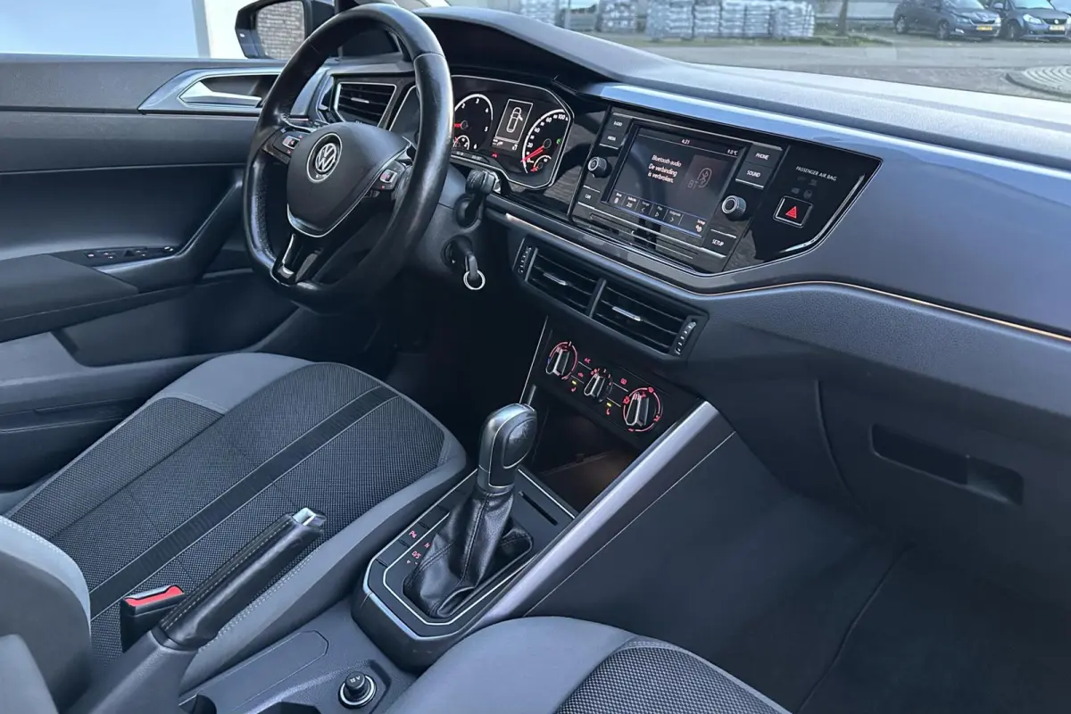 1.6 TDI Highline DSG/STOELVW/LED/SFEERVL/PDC